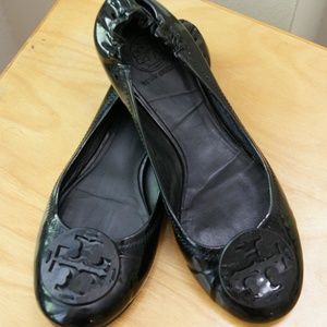 Tory Burch black patent leather flats Sz 8.5
